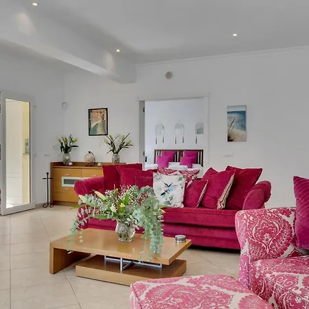 Mariposa Blanca Villa